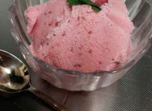 母直伝☆簡単いちごアイスクリーム-レシピのメイン写真