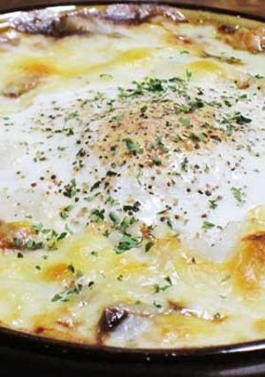 レトルトでお手軽♪卵とチーズの焼きハヤシ-レシピのメイン写真