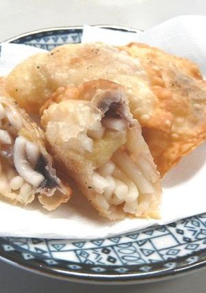 子供が喜ぶうどんスイーツ☆あげギョーザ風-レシピのメイン写真