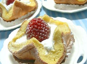 ふんわり＊かわいい苺ざくろケーキ♪-レシピのメイン写真