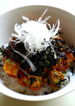 マグロとアボカドのユッケ丼-レシピのメイン写真