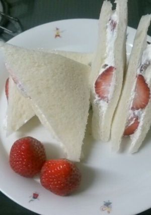 5分で出来るイチゴサンド-レシピのメイン写真