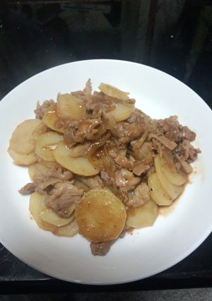 簡単!!豚肉とジャガイモの甘辛炒め-レシピのメイン写真