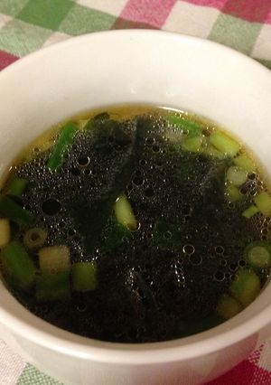 手作りでいかが?簡単わかめスープ-レシピのメイン写真