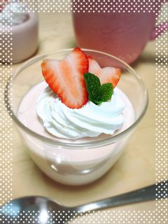 混ぜるだけ! 苺のレアチーズ-レシピのメイン写真