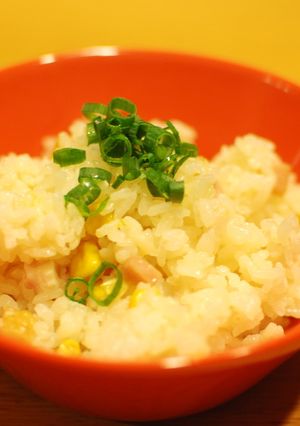 STAUBでベーコンピラフ-レシピのメイン写真