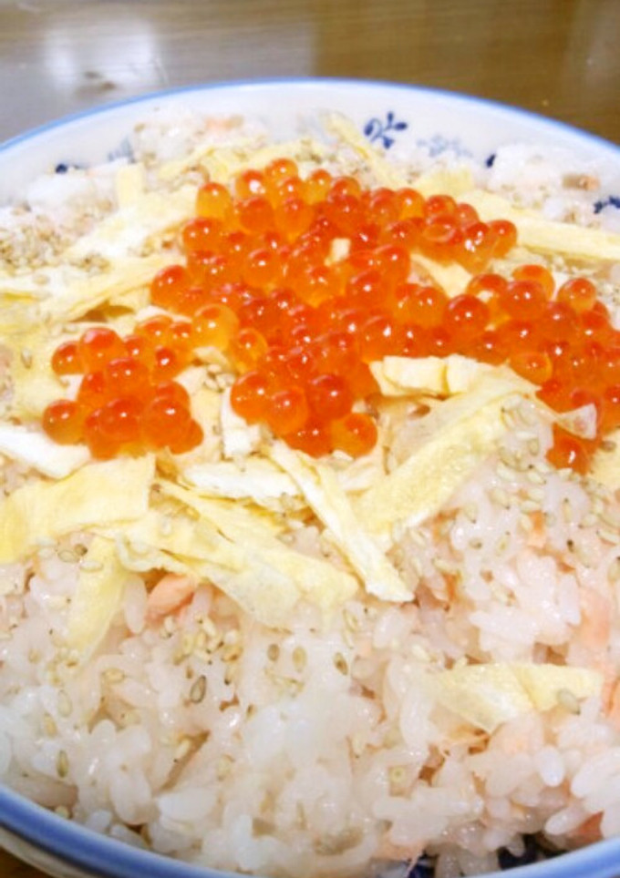 ちらし寿司風？鮭ご飯-レシピのメイン写真