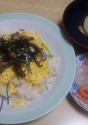 お雛様のばら寿司-レシピのメイン写真
