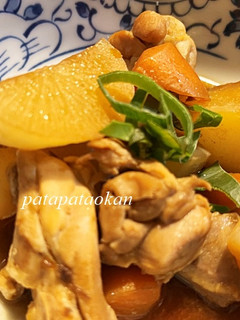 圧力鍋で簡単♡鶏もも肉と大根の味噌煮-レシピのメイン写真