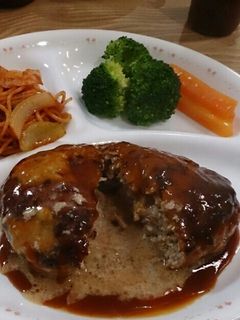 肉汁ジューシー☆ハンバーグ-レシピのメイン写真
