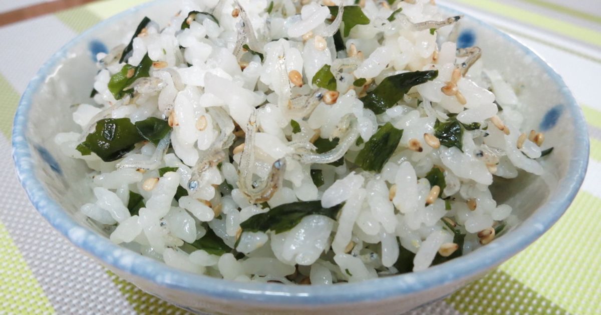こどもが認める給食のわかめごはん by ＊べーぐる＊ 【クックパッド