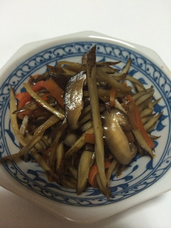 定番おかず!香りが大事なきんぴらごぼう-レシピのメイン写真