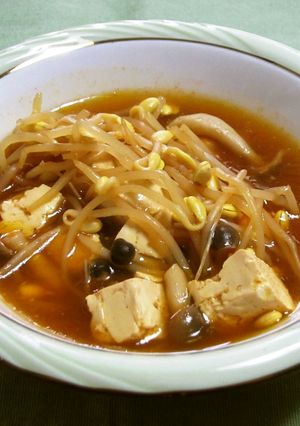 豆腐としめじと豆もやしのキムチ味スープ-レシピのメイン写真