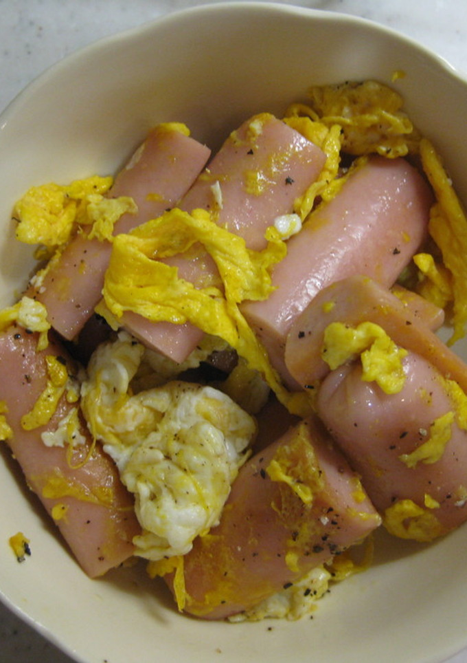 お魚ソーセージと卵の炒め物-レシピのメイン写真