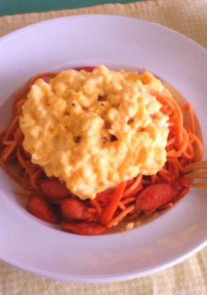 チーズスクランブルエッグのオムナポリタン-レシピのメイン写真