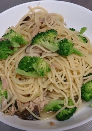 ツナとブロッコリーとしいたけの和風パスタ-レシピのメイン写真