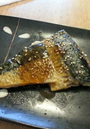 子供もパクパク♪ごま油香る鯖の蒲焼き風-レシピのメイン写真