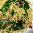 ニラとベーコンの中華風パスタ