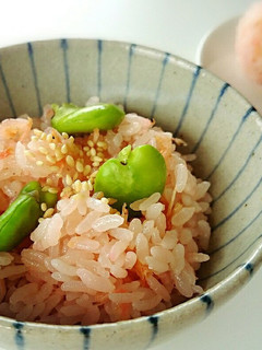 白だしで簡単そら豆と桜えびの春色ご飯♪-レシピのメイン写真
