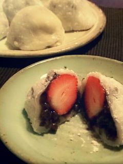 レンジで作るお餅で♪やわらか苺大福-レシピのメイン写真