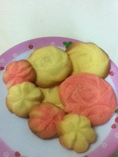 お花の絞り出しクッキー-レシピのメイン写真