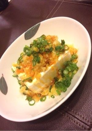 ラー油と天かすで♪おつまみ冷奴☆-レシピのメイン写真