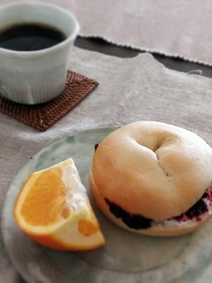 サワークリームとブルーベリーのベーグル-レシピのメイン写真