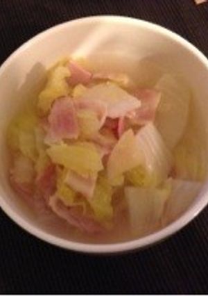 白菜とベーコンとしょうがだけスープ-レシピのメイン写真