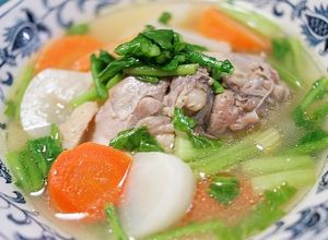 骨付き鶏モモと蕪のスープ煮、レモン風味-レシピのメイン写真