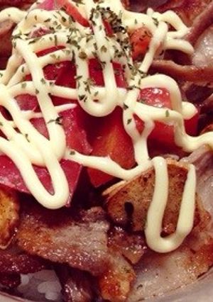 ガーリック豚マヨトマト丼-レシピのメイン写真
