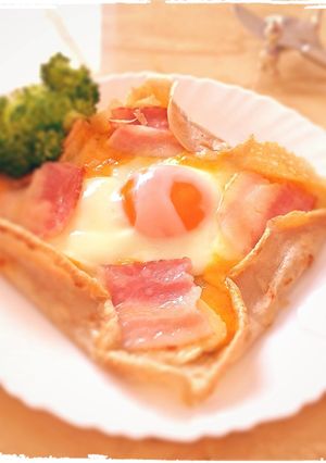ベーコンと温泉卵のふわとろそば粉ガレット-レシピのメイン写真