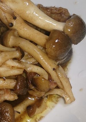 しめじとブタこまのバルサミコ炒め-レシピのメイン写真