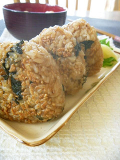 醤油香ばし☆モッチリ☆焼きおにぎり-レシピのメイン写真