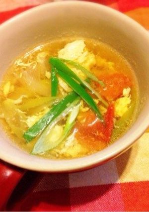 プチッと鍋deネギとトマトの卵スープ-レシピのメイン写真