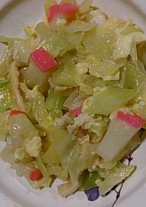 キャベツと油揚と蒲鉾の卵とじ-レシピのメイン写真