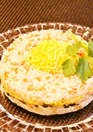 カニカマ5本とあるもので✿簡単押し寿司✿-レシピのメイン写真