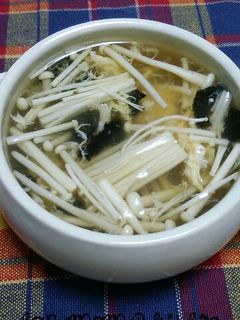 *プチッと鍋で簡単♪えのたまスープ*-レシピのメイン写真