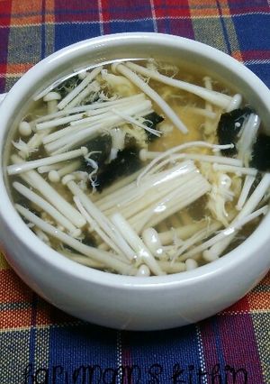 ＊プチッと鍋で簡単♪えのたまスープ＊-レシピのメイン写真