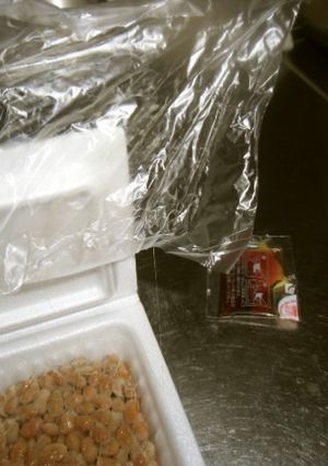 ＊納豆のラップの綺麗なはがし方＊-レシピのメイン写真