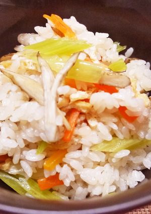 絶品春の味ＤＥ若ごぼう炊き込みごはん-レシピのメイン写真