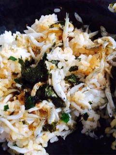 乗っけるだけ!しらす丼♥︎-レシピのメイン写真