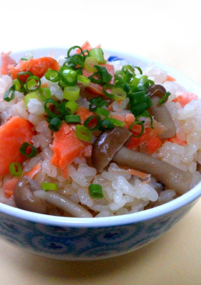 簡単！激ウマ！鮭としめじの炊き込みご飯-レシピのメイン写真