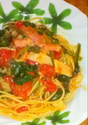 ほうれん草たっぷりトマトソースパスタ-レシピのメイン写真