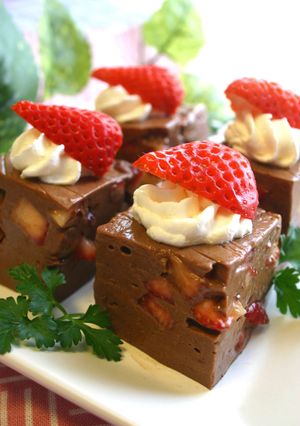 ビターな誘惑❤チョコと苺๑ムース-レシピのメイン写真