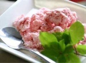 最高に美味しい☆苺のアイスクリーム-レシピのメイン写真