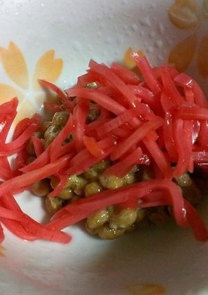材料たった2個♡紅生姜納豆(ﾉ´∀｀*)-レシピのメイン写真