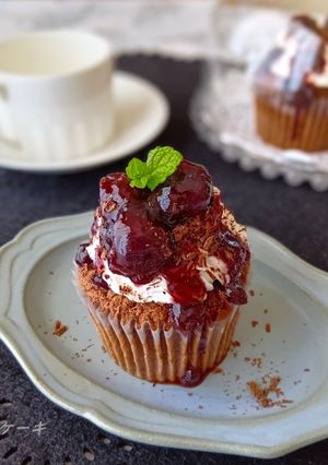 黒い森⁂チェリーのカップケーキ-レシピのメイン写真