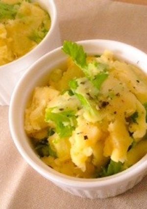 セロリとジャガイモのサラダ-レシピのメイン写真