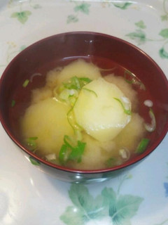 おばあちゃんのじゃがいも味噌汁-レシピのメイン写真