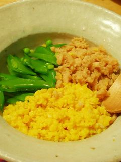 鶏そぼろ三色丼-レシピのメイン写真